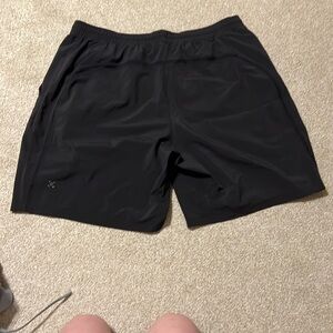 Mens black xxl lululemon 8” linerless shorts